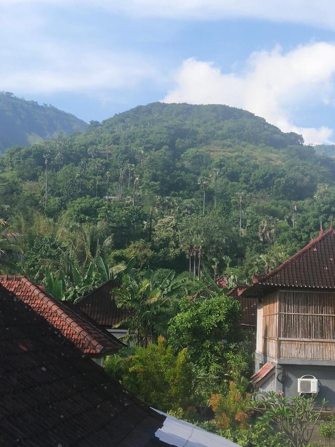 Warung Santa Fe&Bungalows Amed Exterior foto