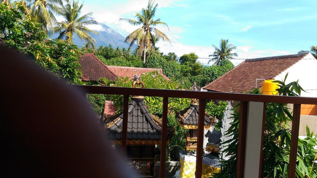 Warung Santa Fe&Bungalows Amed Exterior foto